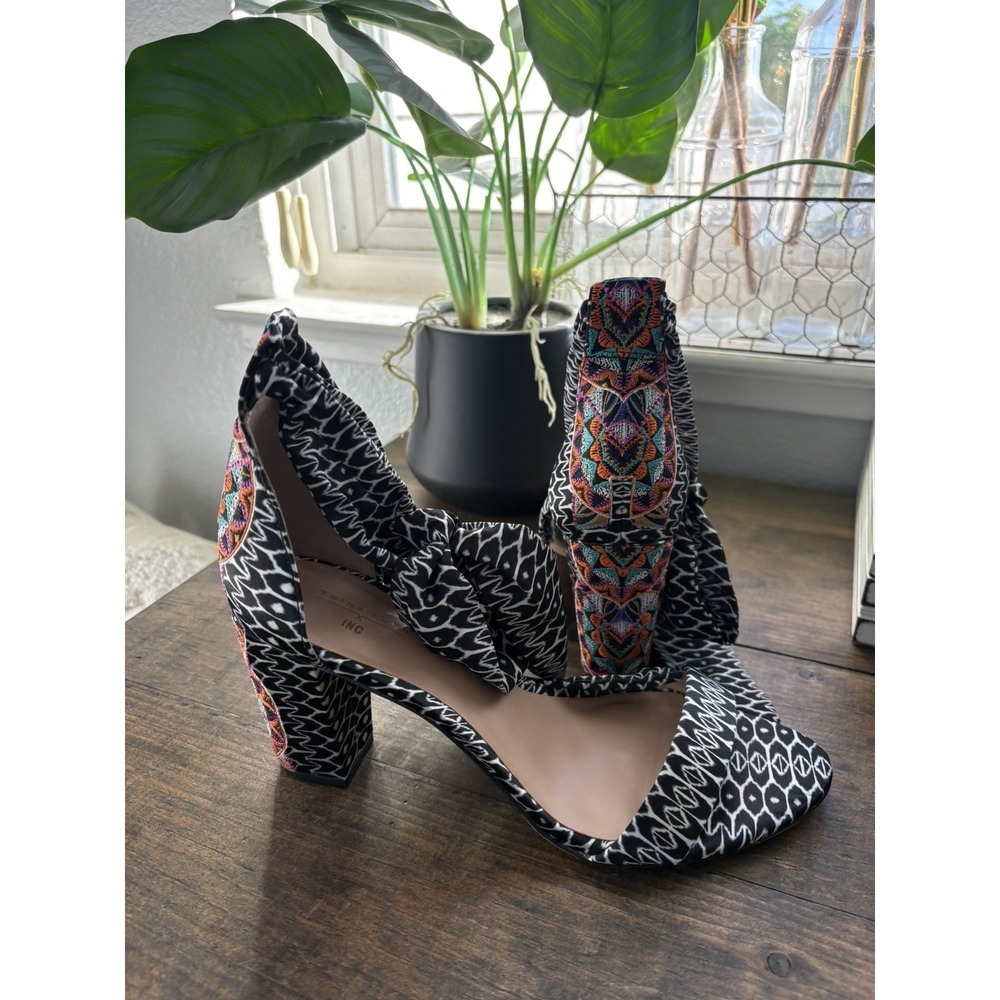 Trina Turk x INC Embroidered Kanata Anke Wrap Block Heels Black Multi Size 8M
